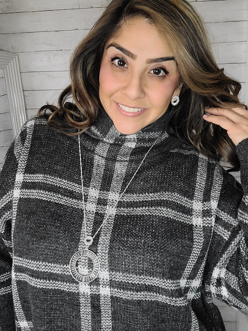 Shimmer Circle Long Necklace