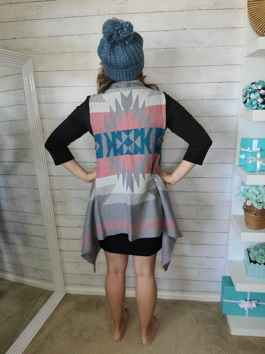 Anniversary Cable Knit Vest 2