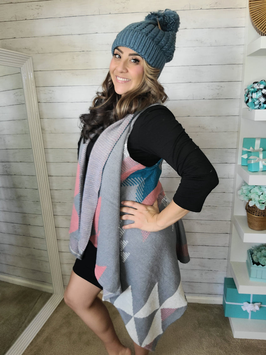 Anniversary Cable Knit Vest 2